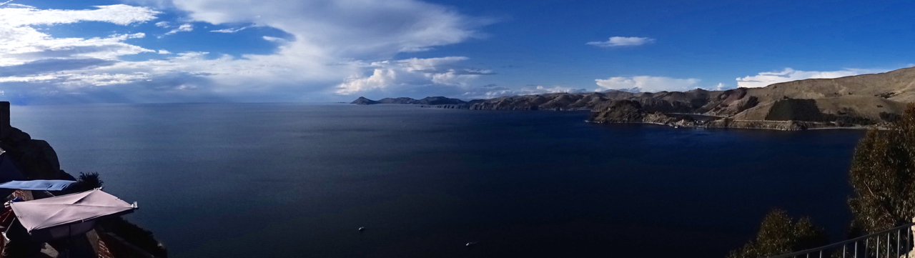 Water almost meets to the sky